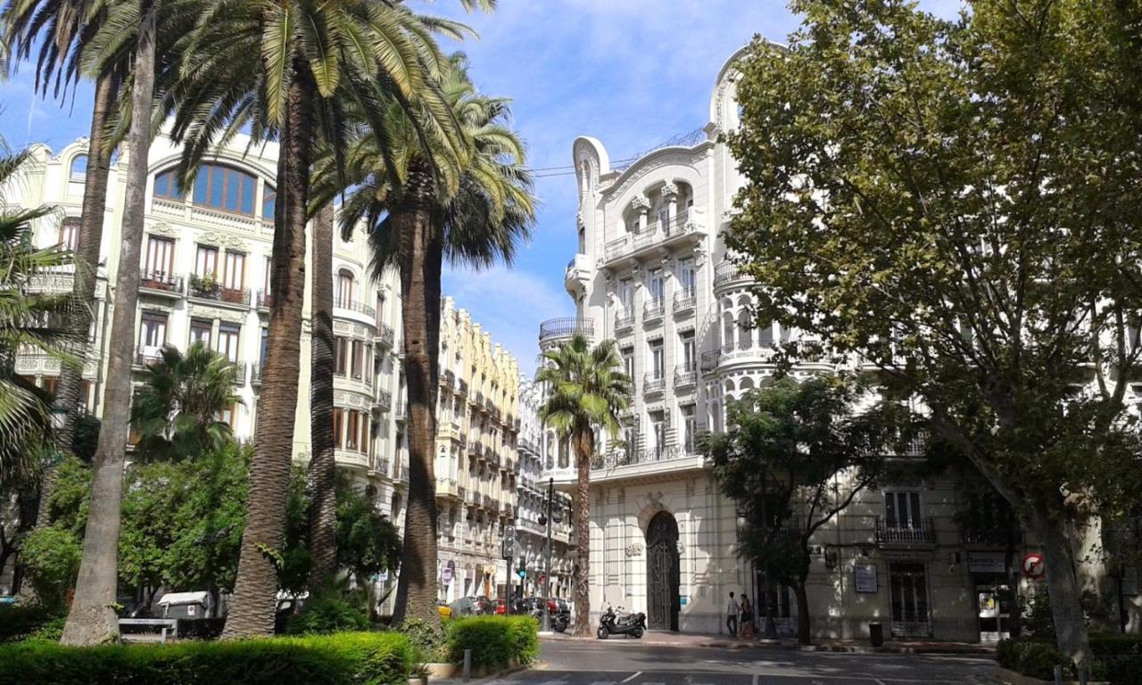 Tranquilo Y Acogedor En El Centro De La Ciudad Lägenhet Valencia Exteriör bild